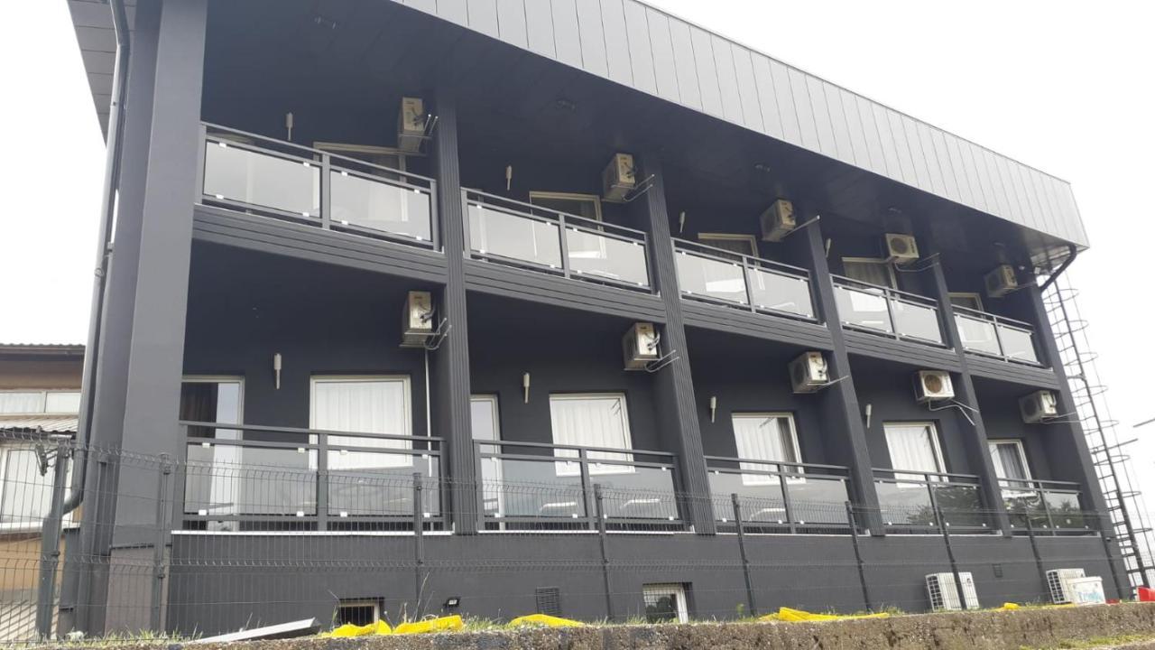 Hotel New Milenium Lukavac Exterior photo