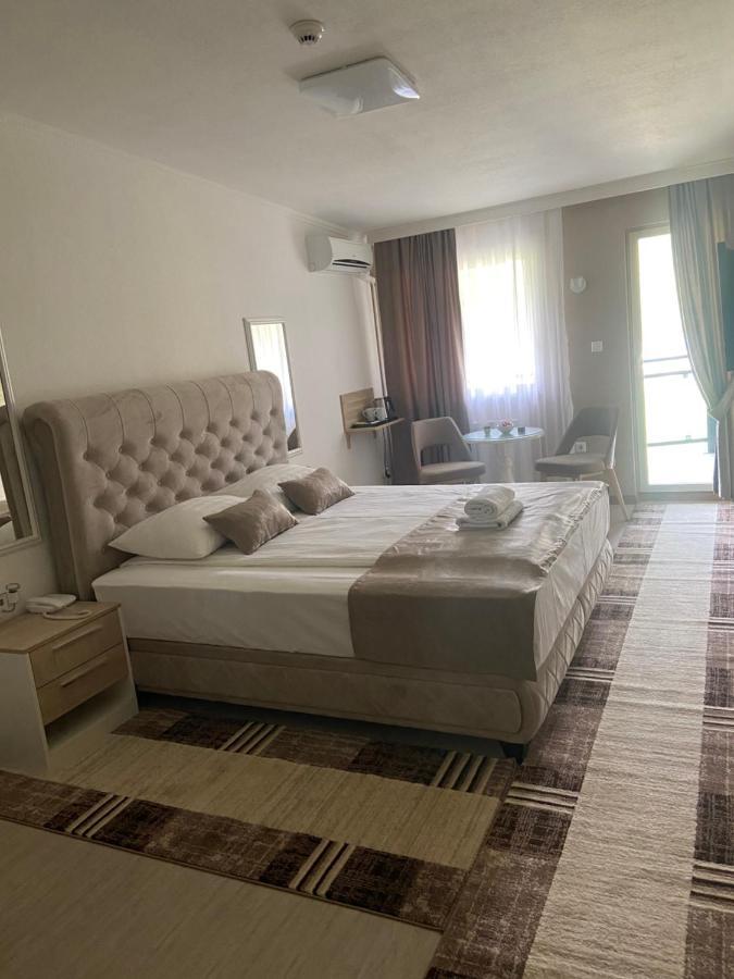 Hotel New Milenium Lukavac Exterior photo