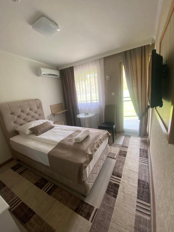 Hotel New Milenium Lukavac Exterior photo