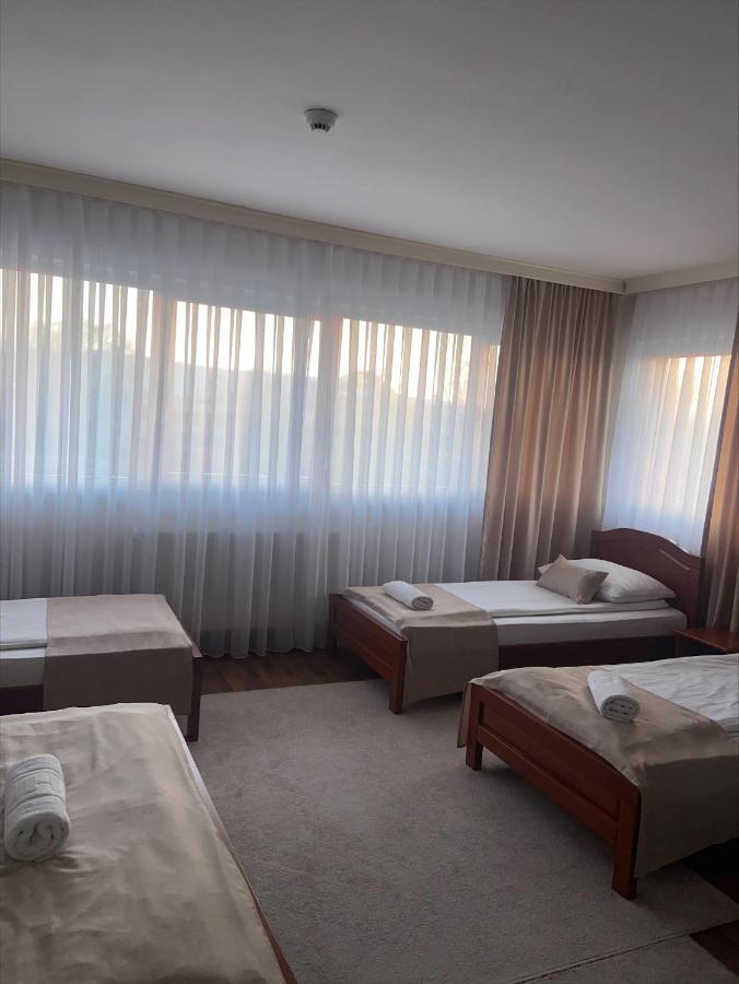 Hotel New Milenium Lukavac Exterior photo