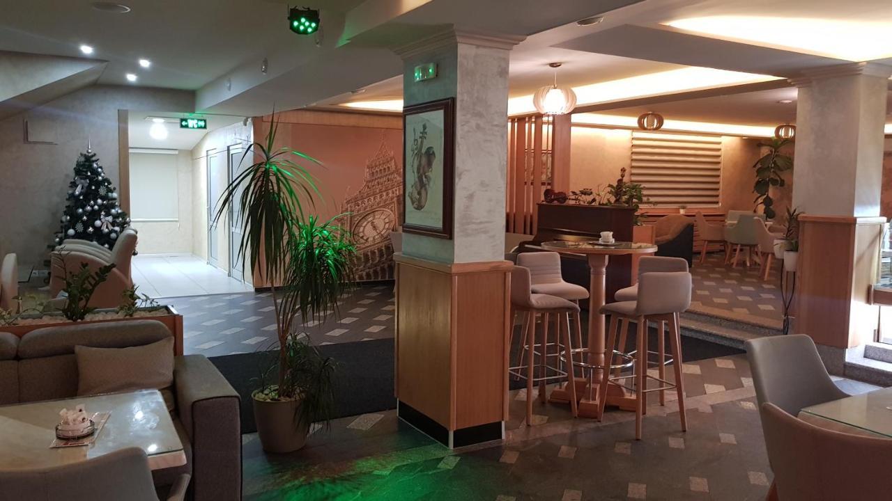 Hotel New Milenium Lukavac Exterior photo