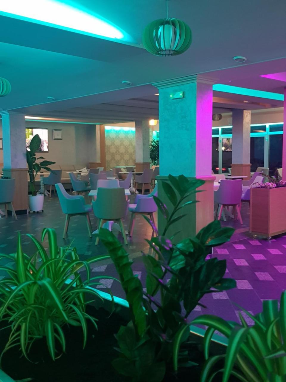 Hotel New Milenium Lukavac Exterior photo